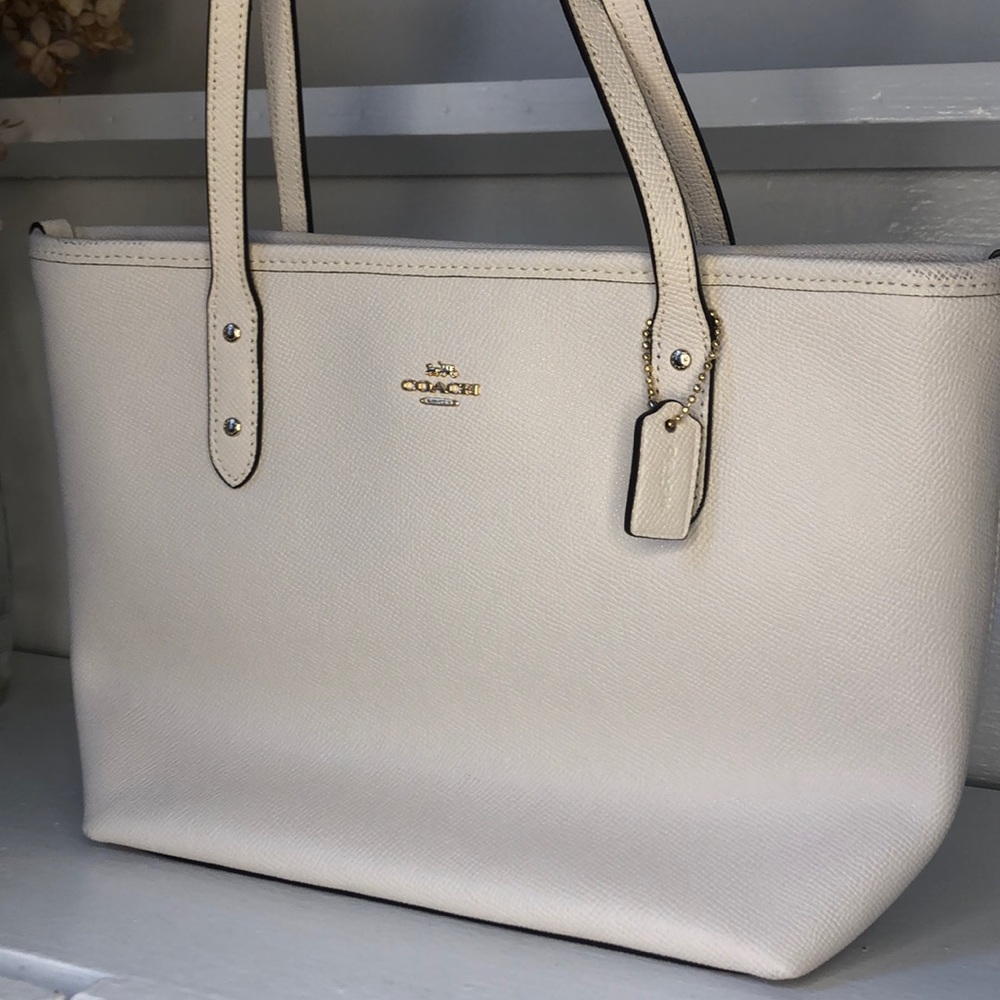 Coach Leather Off White Purse